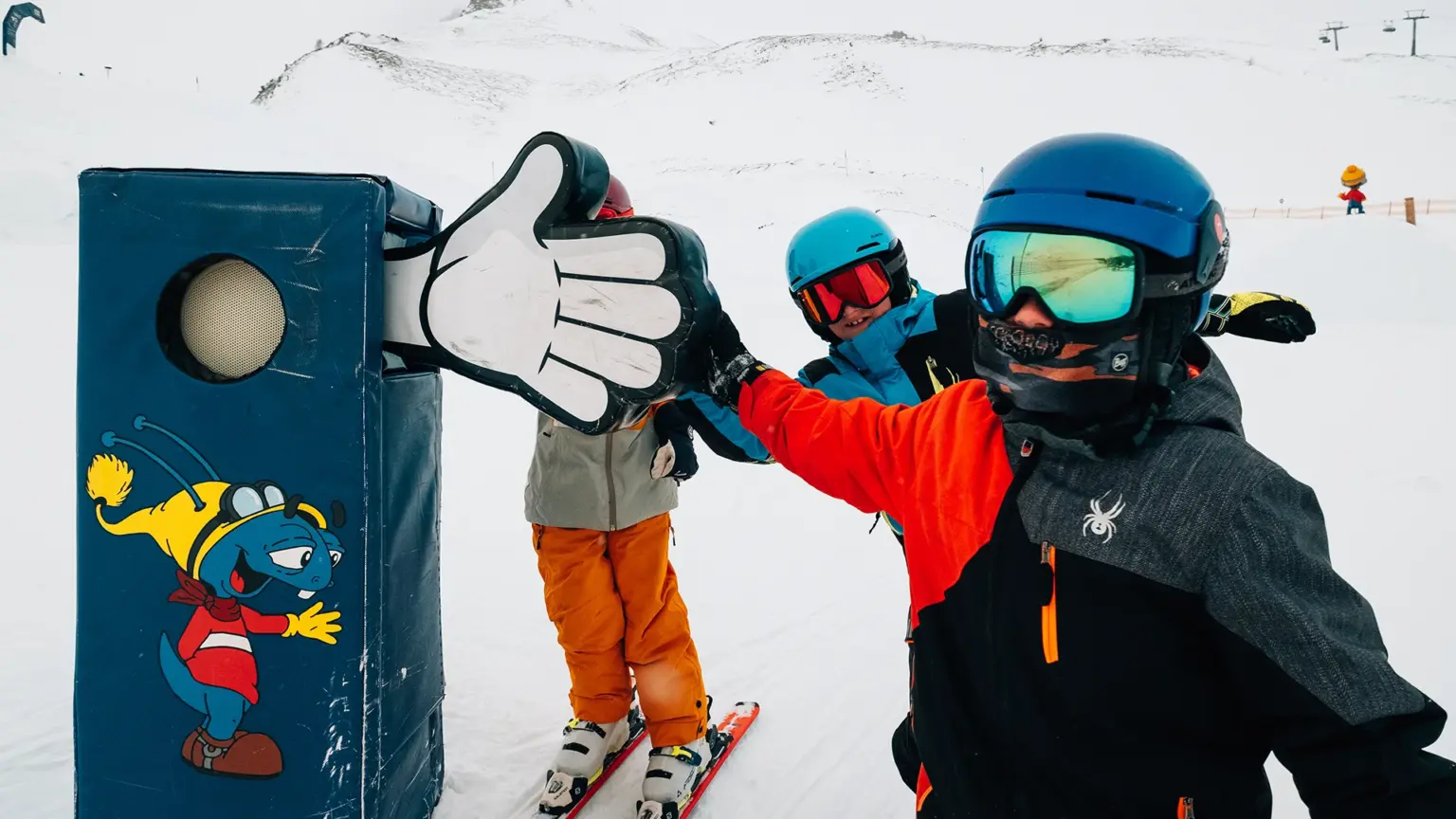 SSTT Tuxertal Ski School Group Courses Children Alpine Skiing kids slope